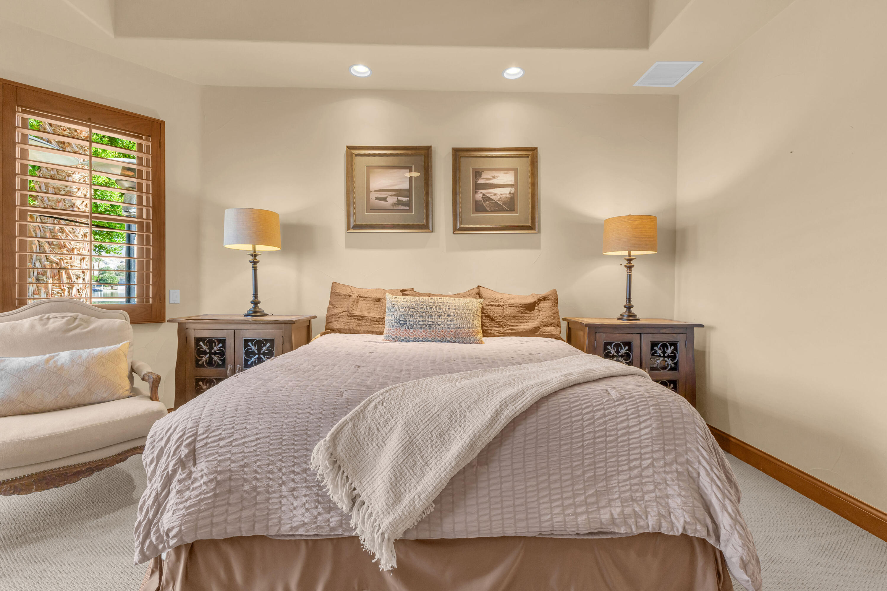 Indio, California, 92203, United States, 5 Bedrooms Bedrooms, ,4 BathroomsBathrooms,Residential,For Sale,1992835