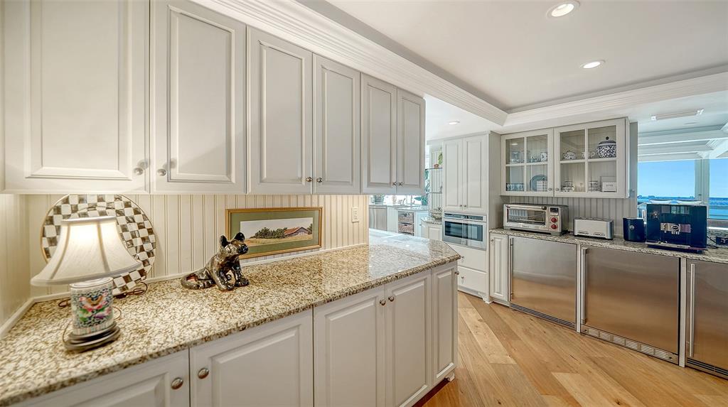 Sarasota, Florida, 34236, United States, 3 Bedrooms Bedrooms, ,3 BathroomsBathrooms,Residential,For Sale,1992113