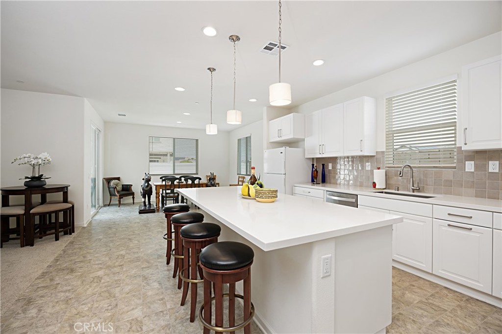 Wildomar, California, 92595, United States, 3 Bedrooms Bedrooms, ,2 BathroomsBathrooms,Residential,For Sale,1793849