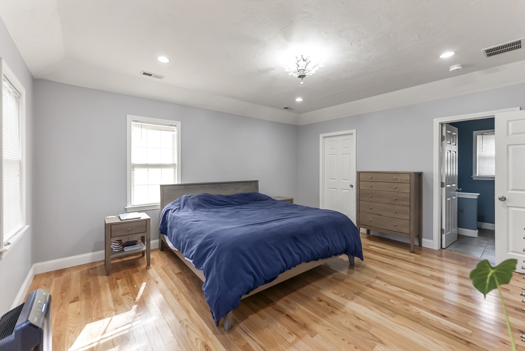 Duxbury, Massachusetts, 02332, United States, 3 Bedrooms Bedrooms, ,3 BathroomsBathrooms,Residential,For Sale,1940919