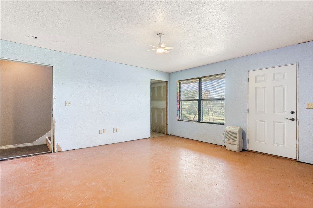 Huntsville, Arkansas, 72740, United States, 3 Bedrooms Bedrooms, ,4 BathroomsBathrooms,Residential,For Sale,1907713