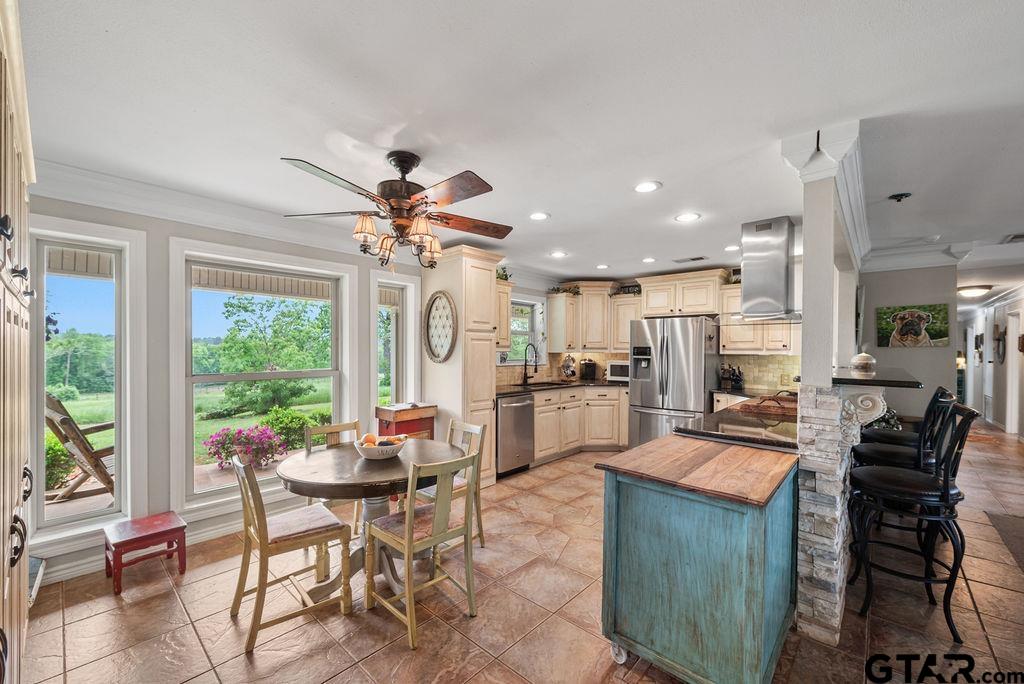1475 FM 49, Mineola, Texas, 75773, United States, 4 Bedrooms Bedrooms, ,3 BathroomsBathrooms,Residential,For Sale,1475 FM 49,1673387