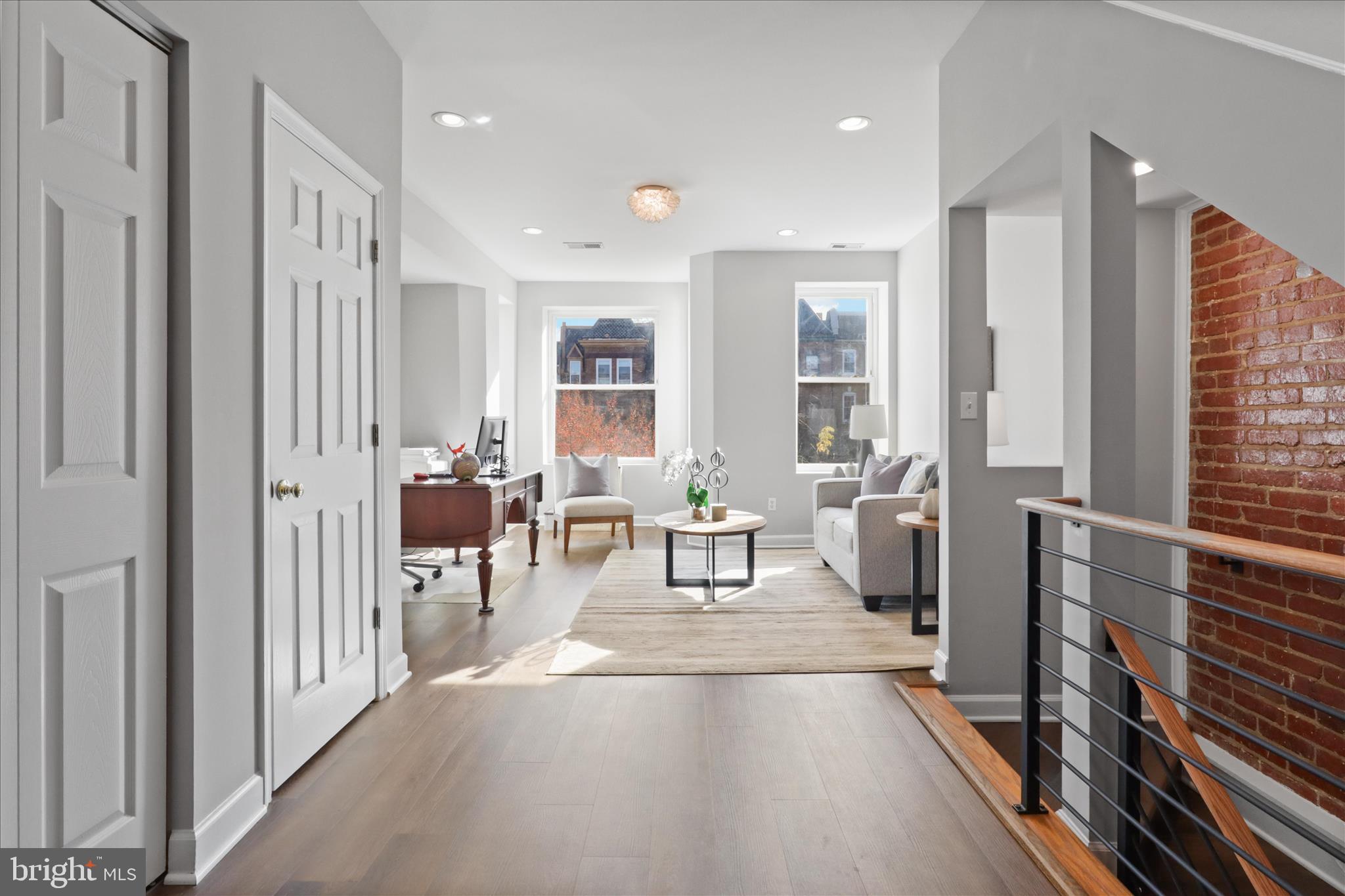 Washington, District of Columbia, 20009, United States, 4 Bedrooms Bedrooms, ,4 BathroomsBathrooms,Residential,For Sale,1986084