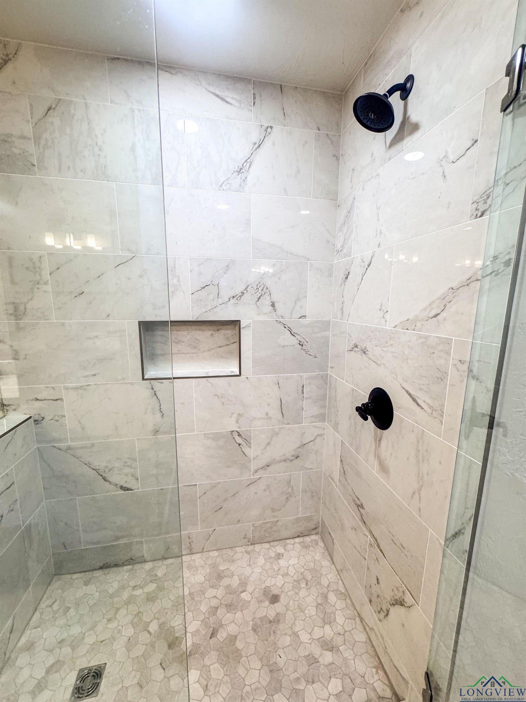 Pittsburg, Texas, 75686, United States, 3 Bedrooms Bedrooms, ,2 BathroomsBathrooms,Residential,For Sale,1979054