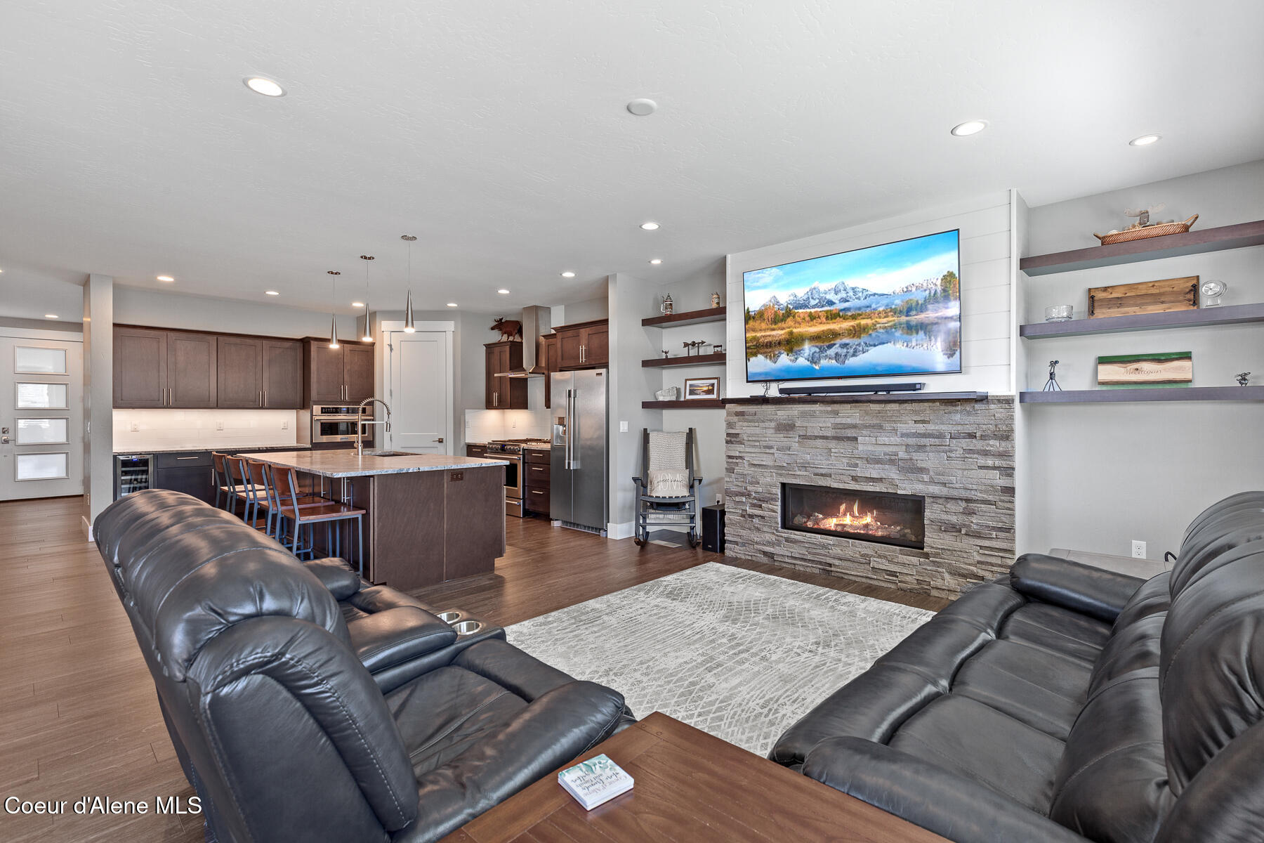 Coeur d'Alene, Idaho, 83814, United States, 4 Bedrooms Bedrooms, ,3 BathroomsBathrooms,Residential,For Sale,2035342