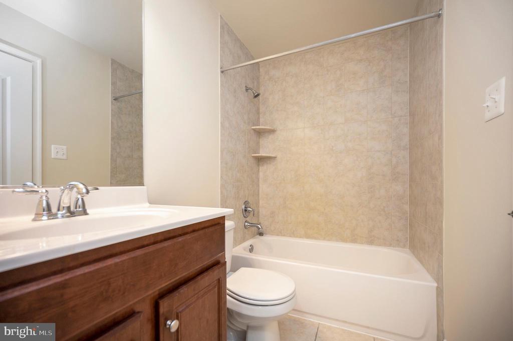 Stafford, Virginia, 22554, United States, 5 Bedrooms Bedrooms, ,5 BathroomsBathrooms,Residential,For Sale,2047982