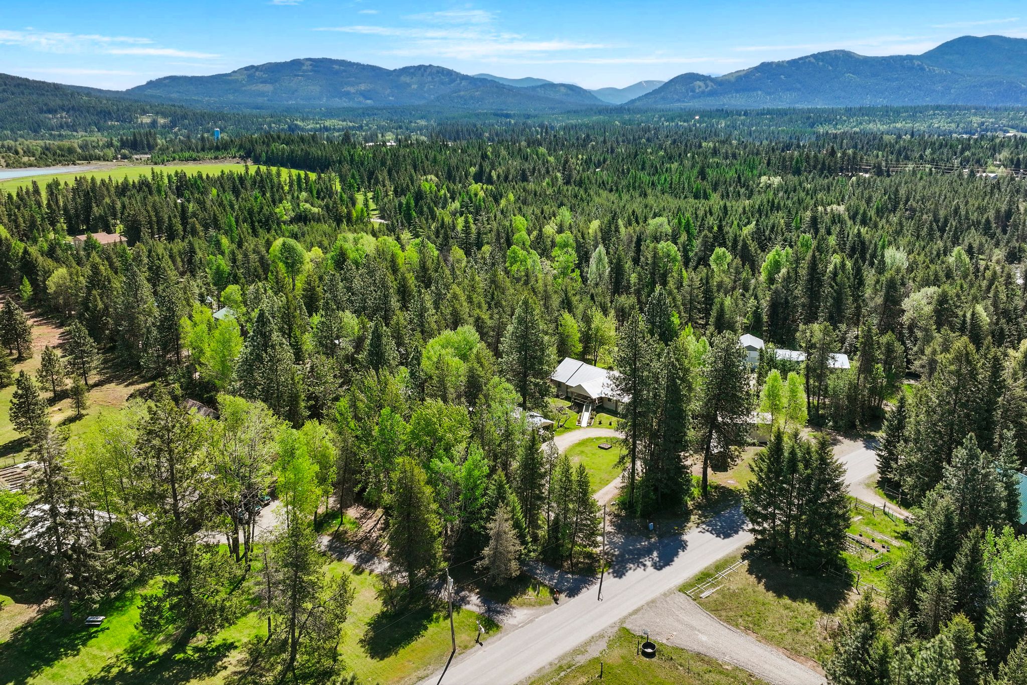 Sagle, Idaho, 83860, United States, 4 Bedrooms Bedrooms, ,2 BathroomsBathrooms,Residential,For Sale,1931932