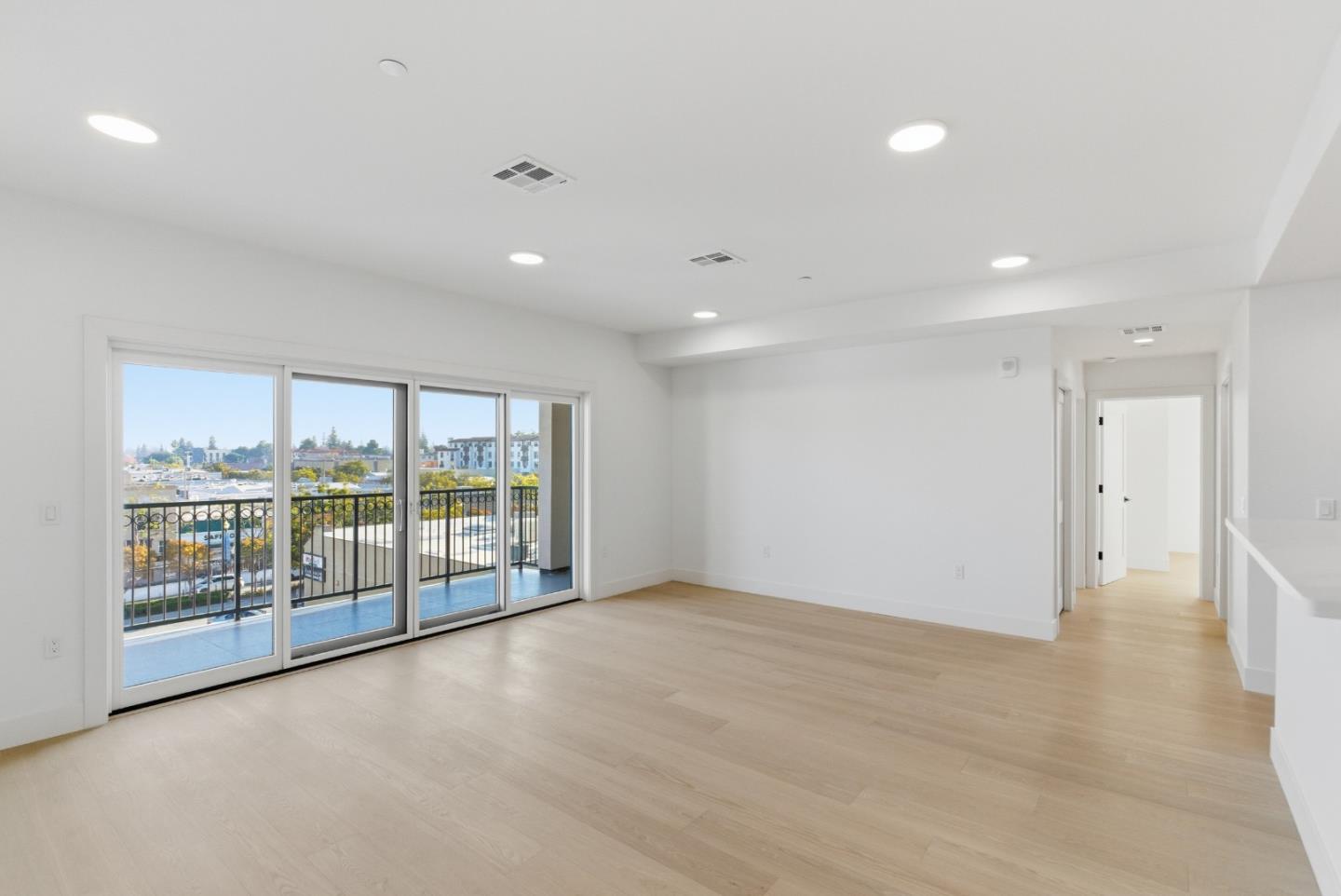 San Carlos, California, 94070, United States, 2 Bedrooms Bedrooms, ,2 BathroomsBathrooms,Residential,For Sale,2002973