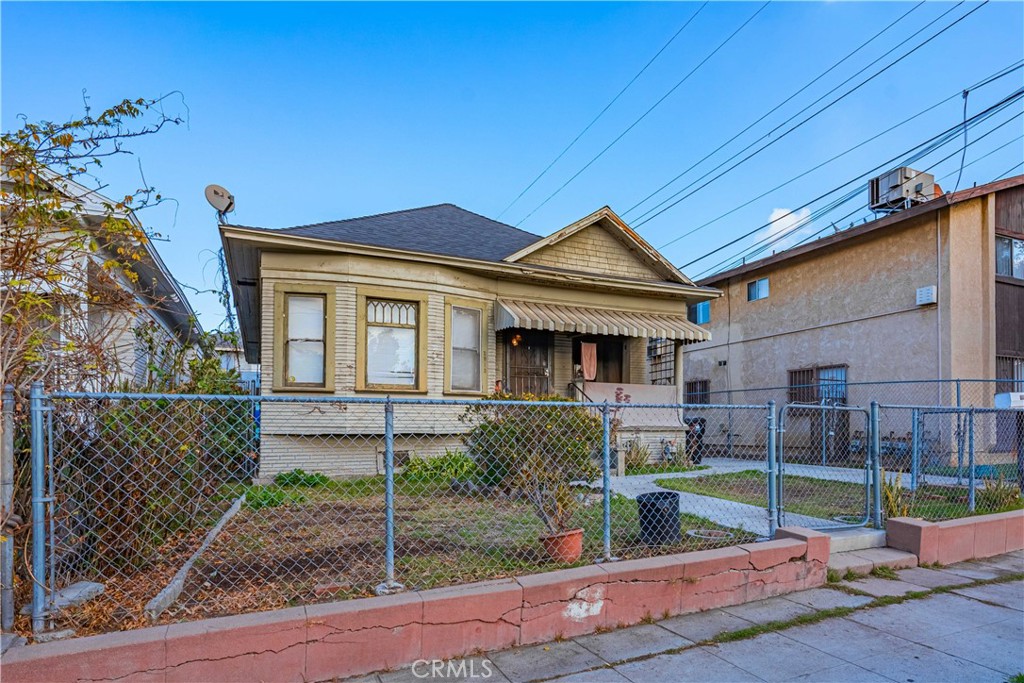 Los Angeles, California, 90031, United States, 4 Bedrooms Bedrooms, ,2 BathroomsBathrooms,Residential,For Sale,1794172