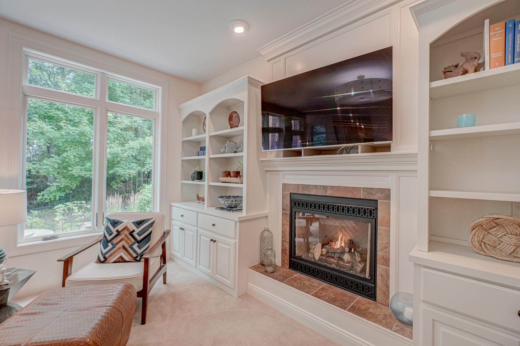 Eau Claire, Wisconsin, 54701, United States, 6 Bedrooms Bedrooms, ,2 BathroomsBathrooms,Residential,For Sale,1992855