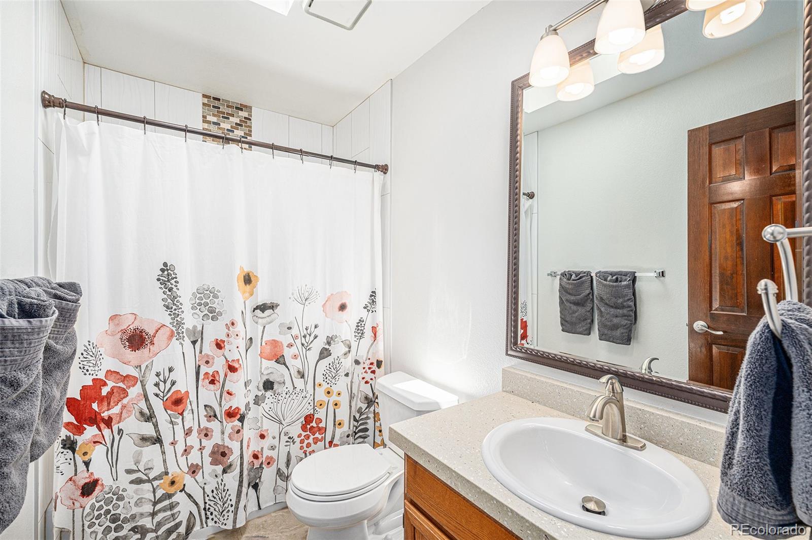 Broomfield, Colorado, 80020, United States, 5 Bedrooms Bedrooms, ,2 BathroomsBathrooms,Residential,For Sale,1980306