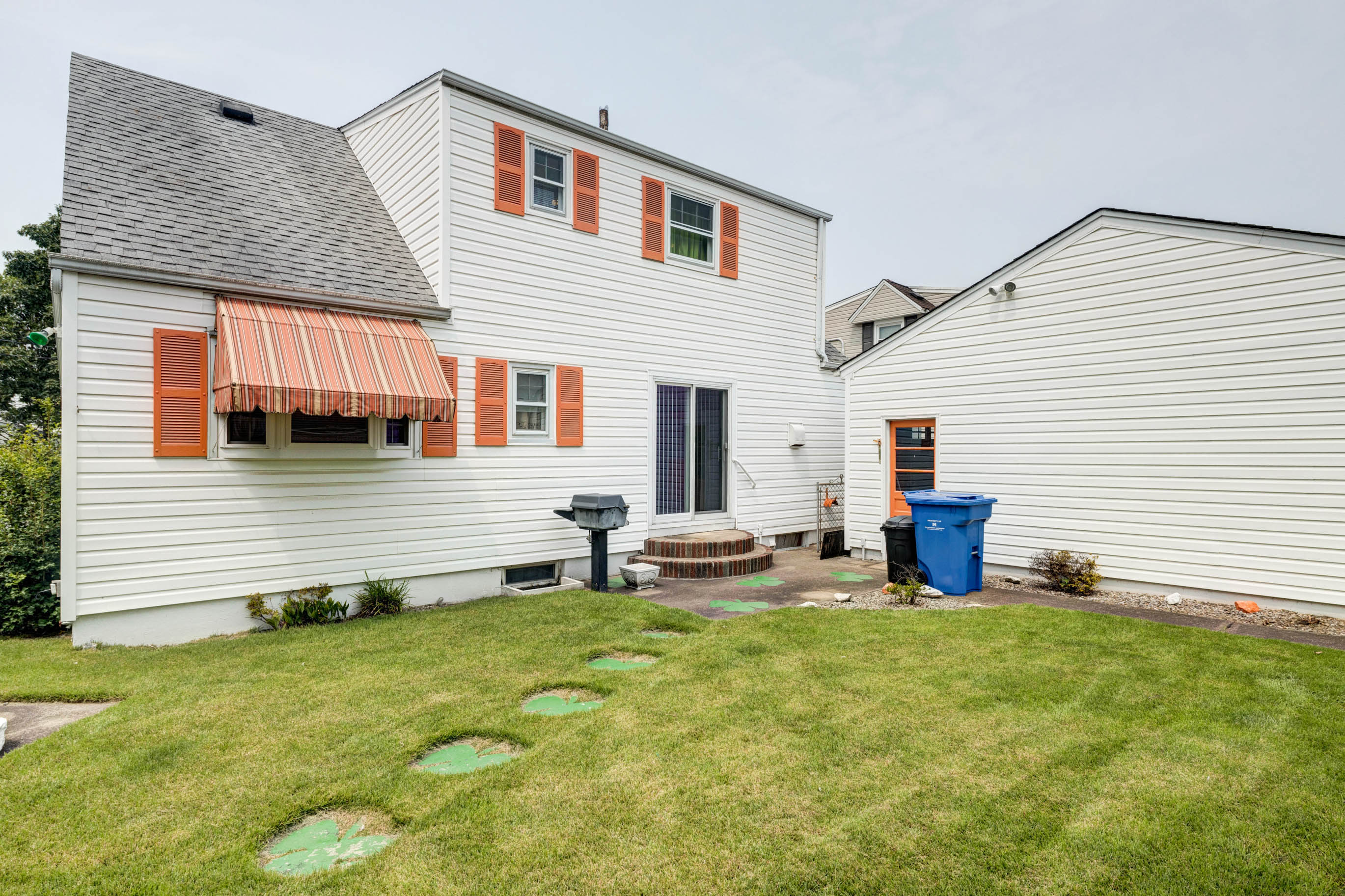 South Amboy, New Jersey, 08879, United States, 4 Bedrooms Bedrooms, ,2 BathroomsBathrooms,Residential,For Sale,1909705