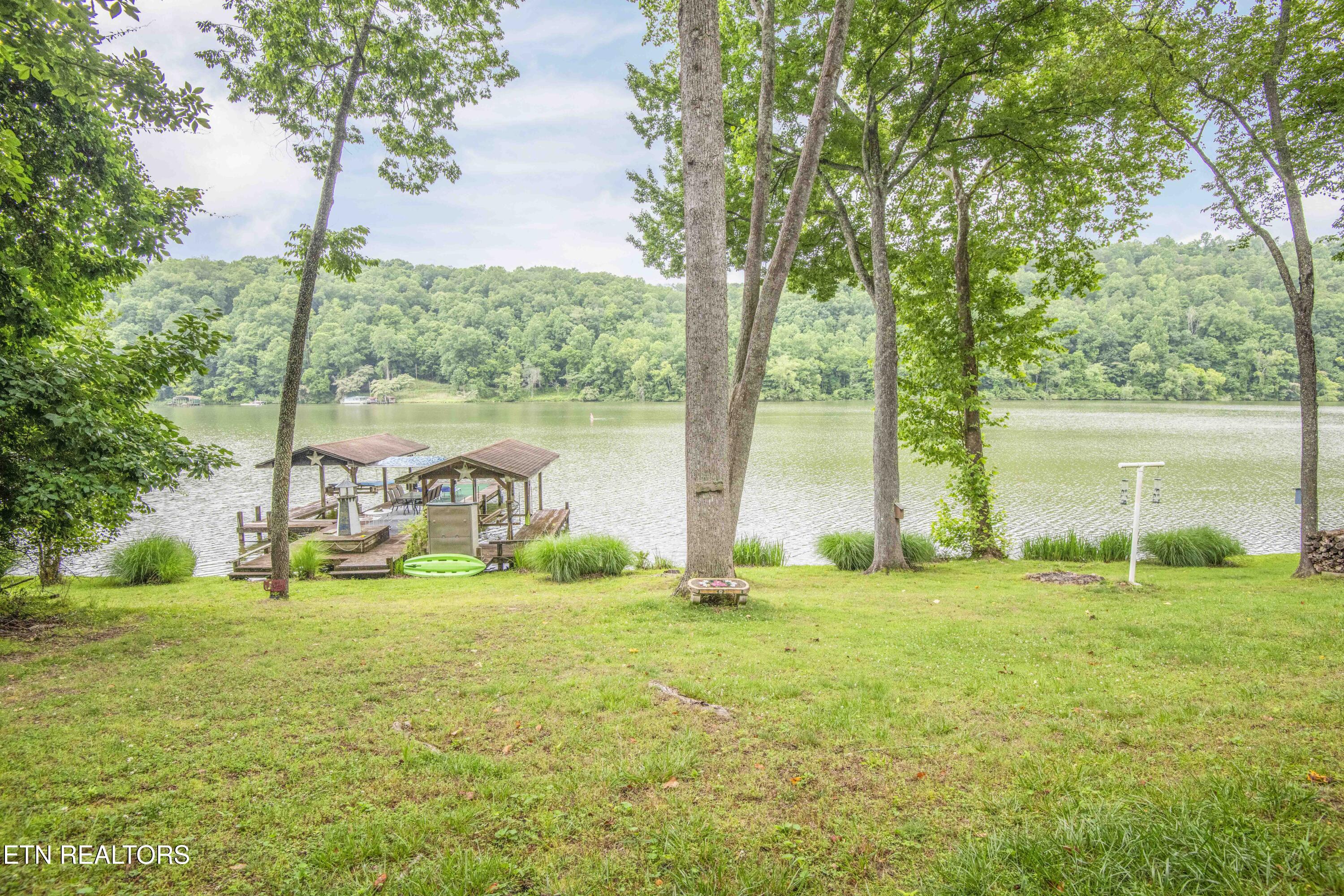 Kingston, Tennessee, 37763, United States, 3 Bedrooms Bedrooms, ,3 BathroomsBathrooms,Residential,For Sale,2013795