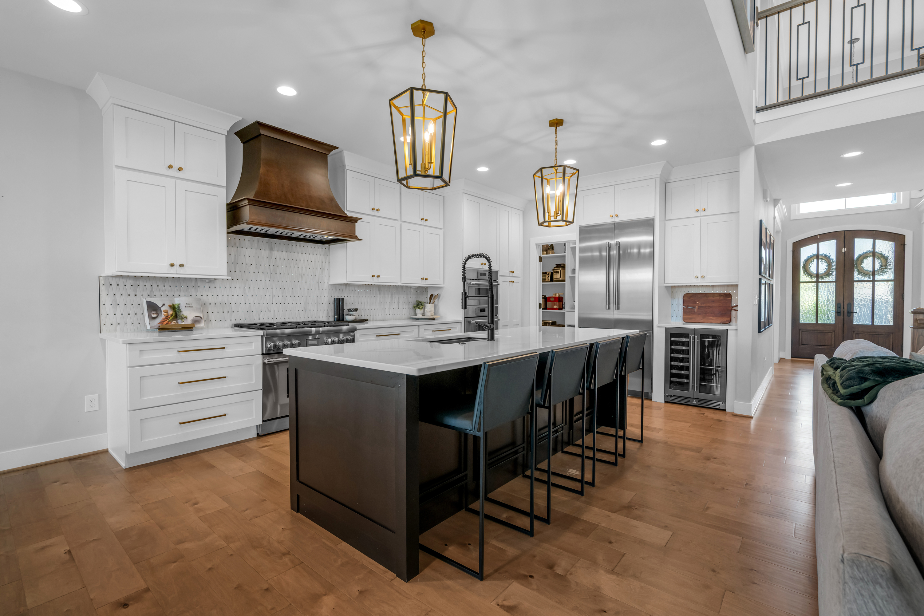  2429 Lorenzo Way - 物件實景