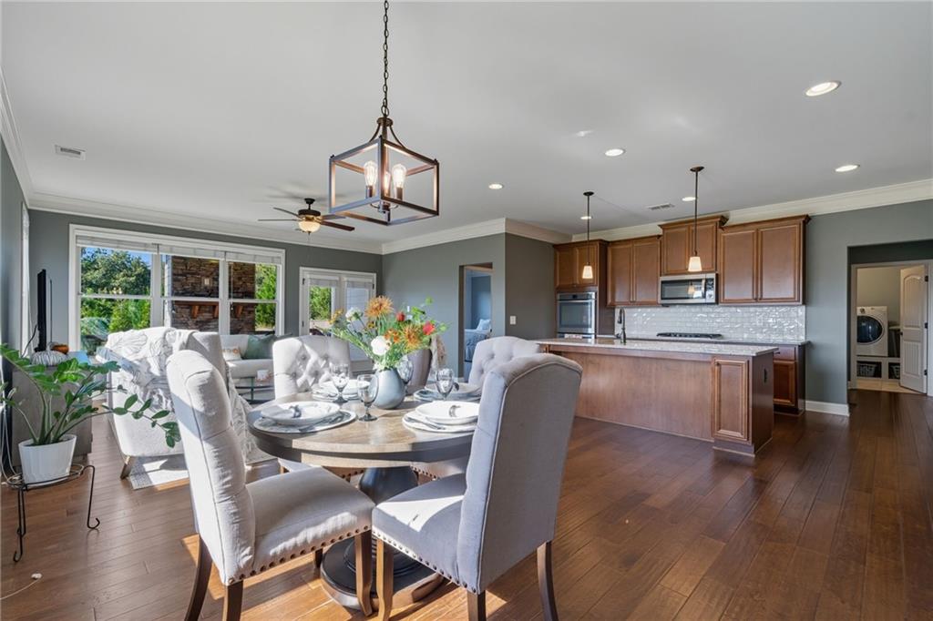 Cumming, Georgia, 30040, United States, 6 Bedrooms Bedrooms, ,5 BathroomsBathrooms,Residential,For Sale,1974767