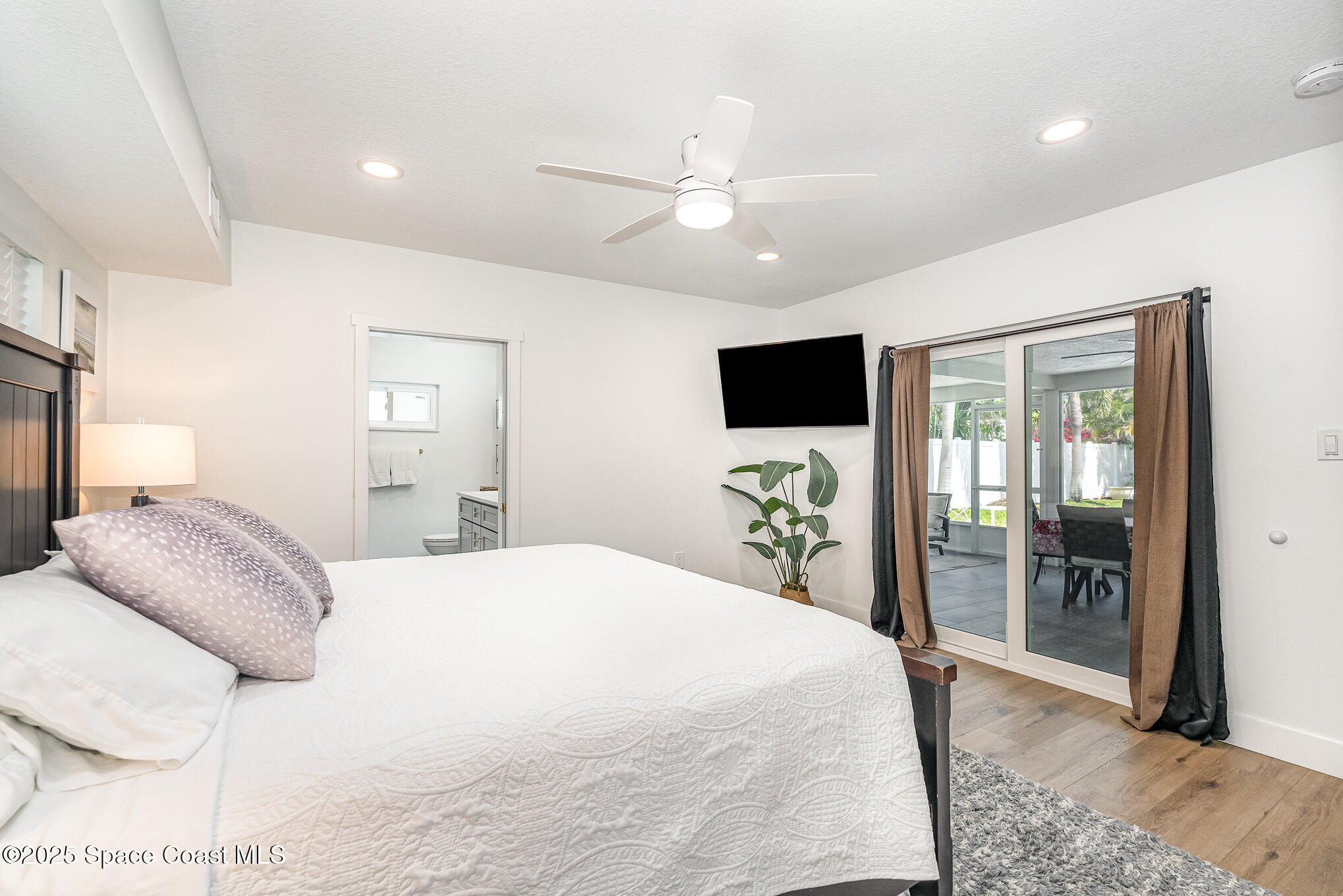 Cape Canaveral, Florida, 32920, United States, 4 Bedrooms Bedrooms, ,3 BathroomsBathrooms,Residential,For Sale,1974905