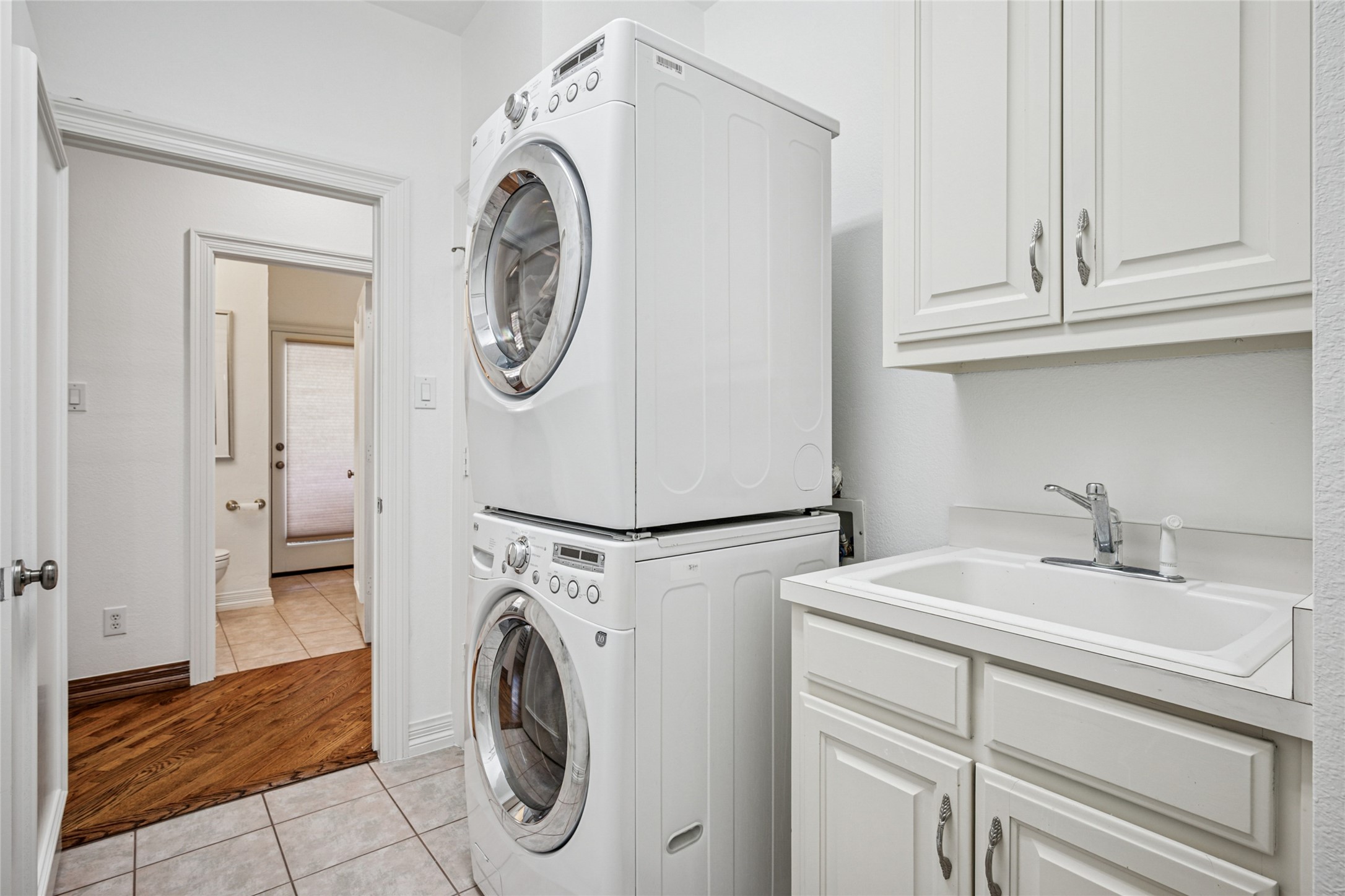 McKinney, Texas, 75070, United States, 3 Bedrooms Bedrooms, ,3 BathroomsBathrooms,Residential,For Sale,2003403