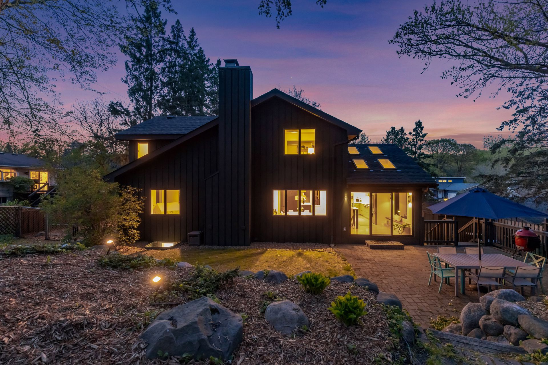  Bright Updated Home Near Parks and Snail Lake - 物件實景