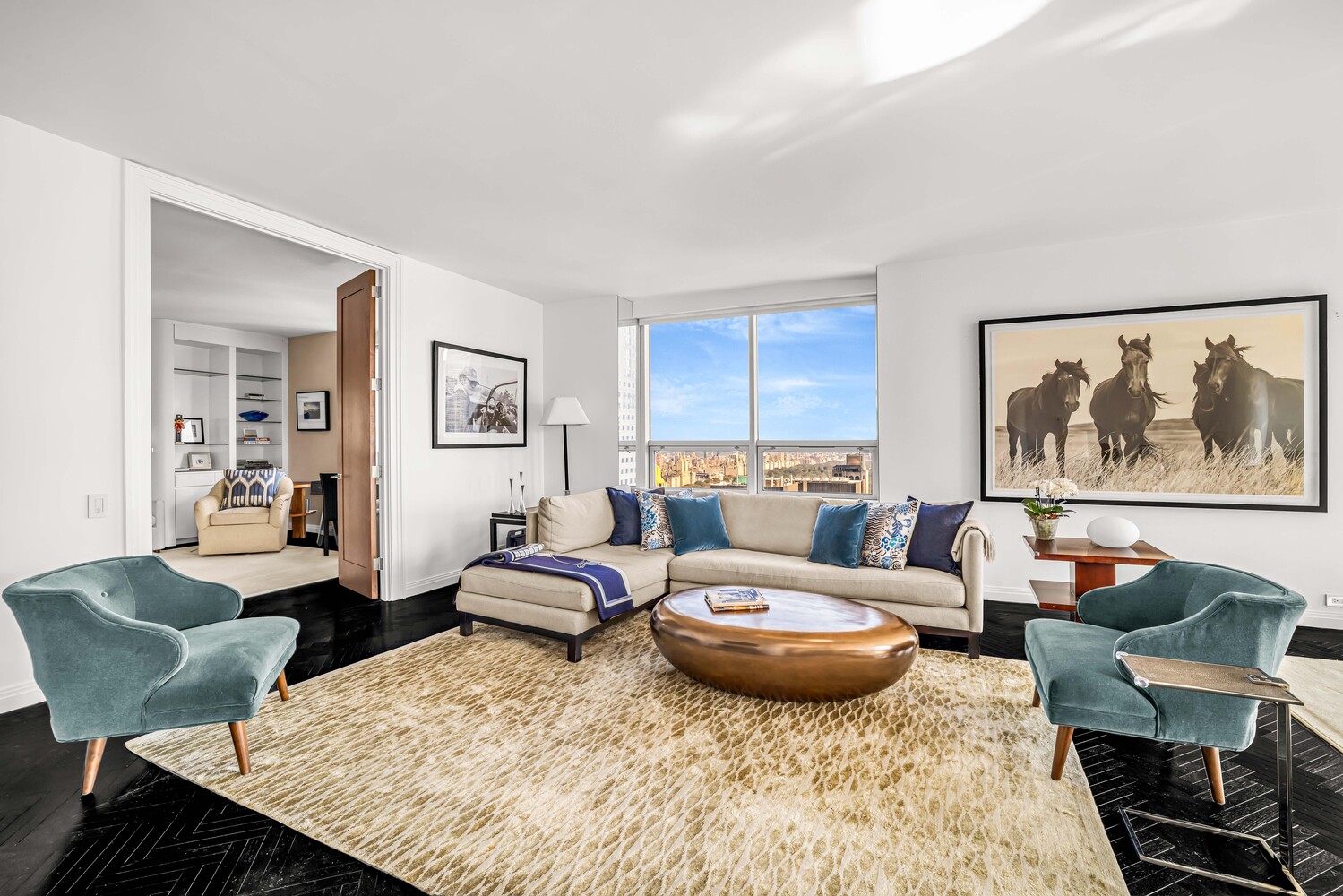 New York City, New York, 10019, United States, 3 Bedrooms Bedrooms, ,4 BathroomsBathrooms,Residential,For Sale,2000740