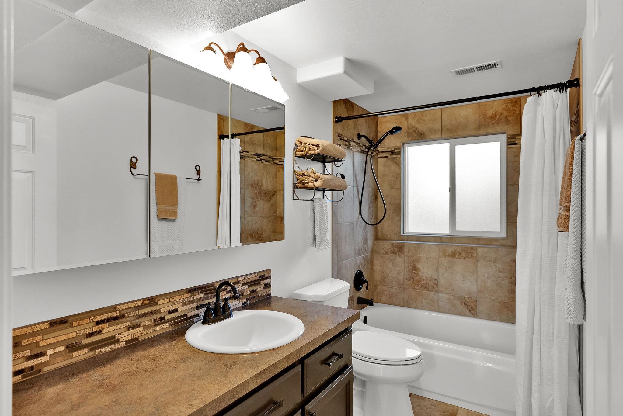 Spokane, Washington, 99216, United States, 4 Bedrooms Bedrooms, ,2 BathroomsBathrooms,Residential,For Sale,2005224