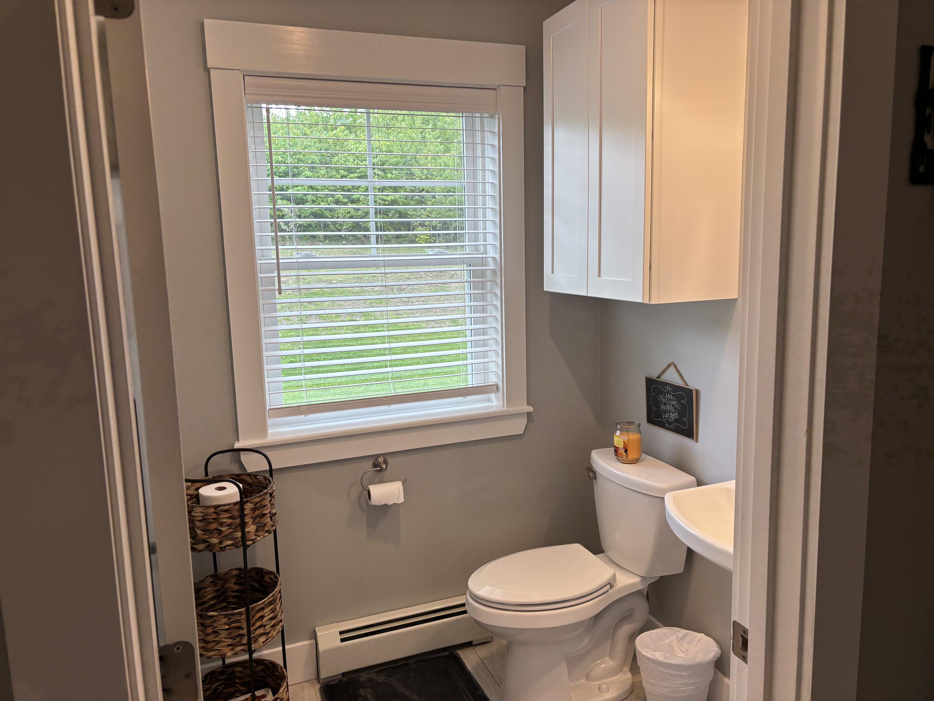 Auburn, Maine, 04210, United States, 3 Bedrooms Bedrooms, ,3 BathroomsBathrooms,Residential,For Sale,1921263