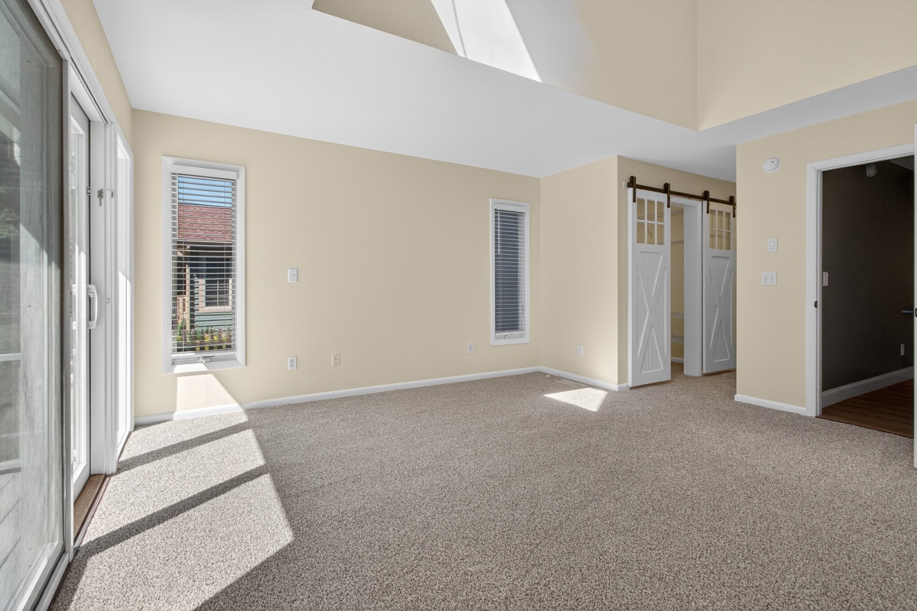  18609 Broadfield Drive - 物件實景