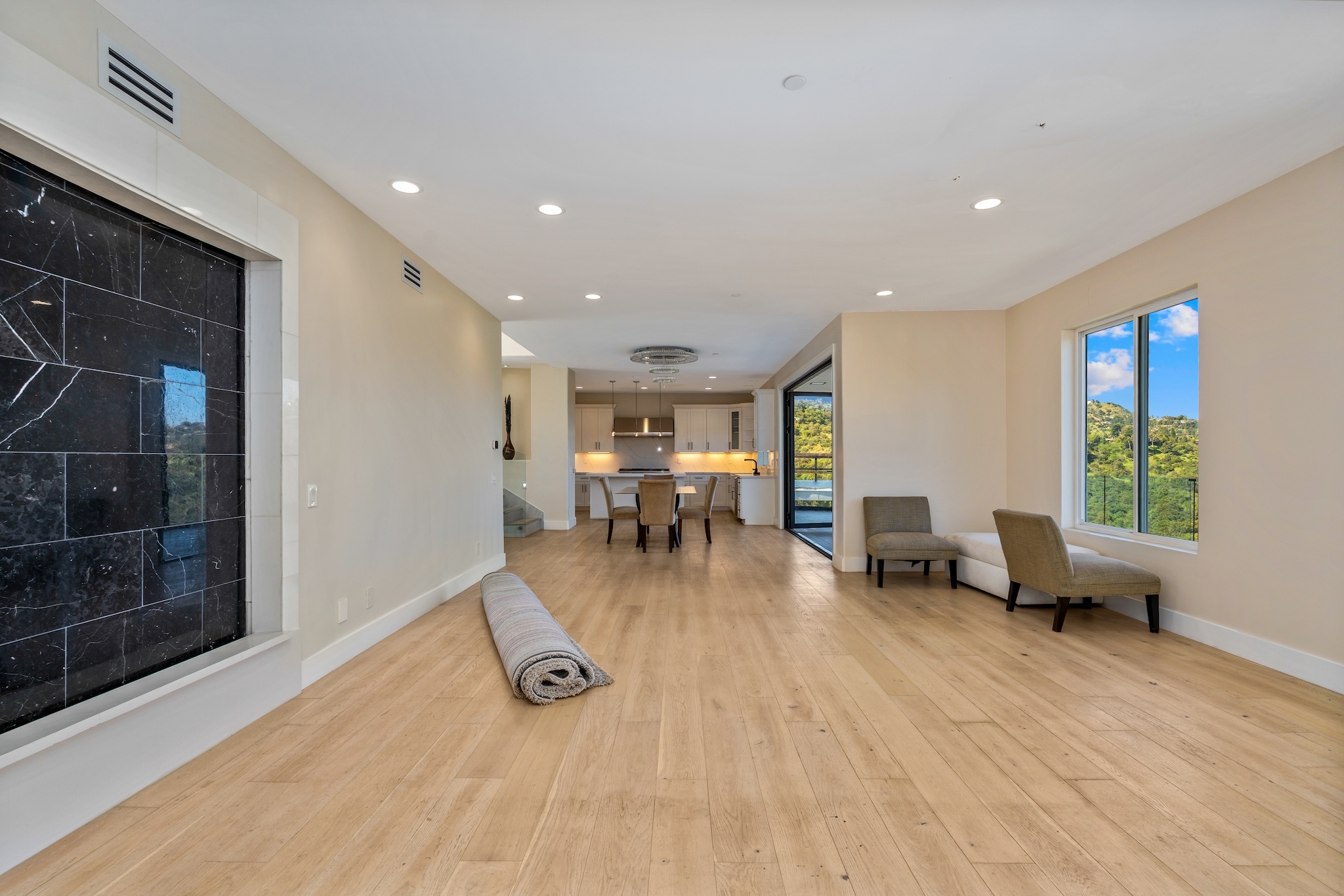  8041 Bulwer Dr - 物件實景