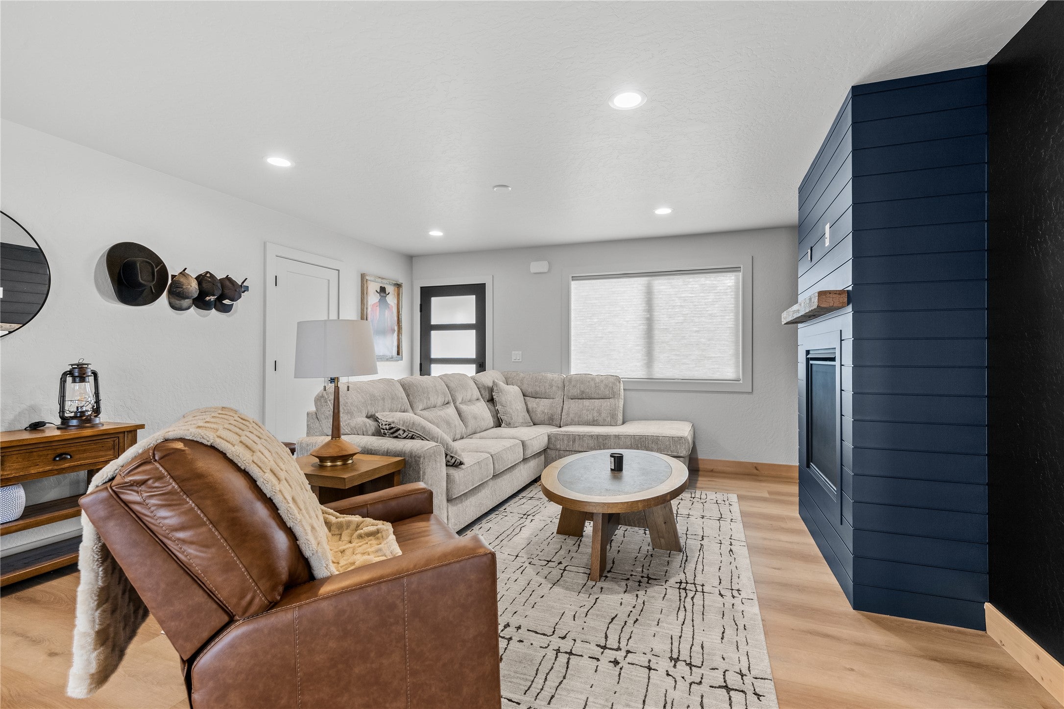 Kalispell, Montana, 59901, United States, 3 Bedrooms Bedrooms, ,2 BathroomsBathrooms,Residential,For Sale,1999069