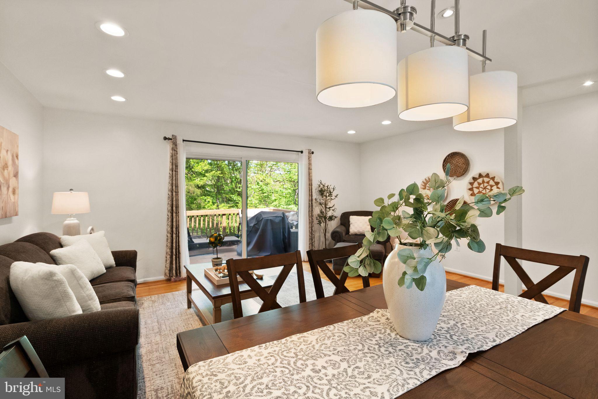 Springfield, Virginia, 22153, United States, 3 Bedrooms Bedrooms, ,3 BathroomsBathrooms,Residential,For Sale,1944963