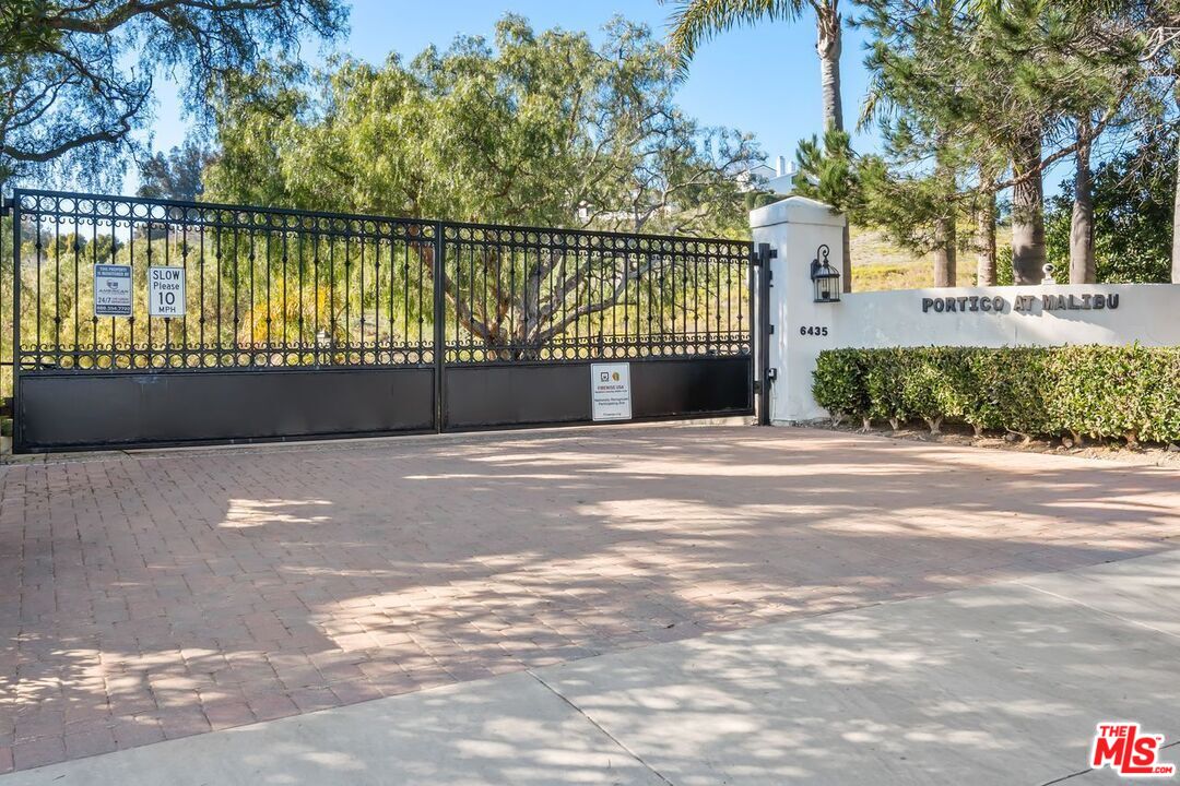 Malibu, California, 90265, United States, 3 Bedrooms Bedrooms, ,3 BathroomsBathrooms,Residential,For Sale,1807651
