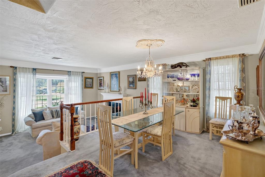 Seminole, Florida, 33776, United States, 3 Bedrooms Bedrooms, ,3 BathroomsBathrooms,Residential,For Sale,1989407