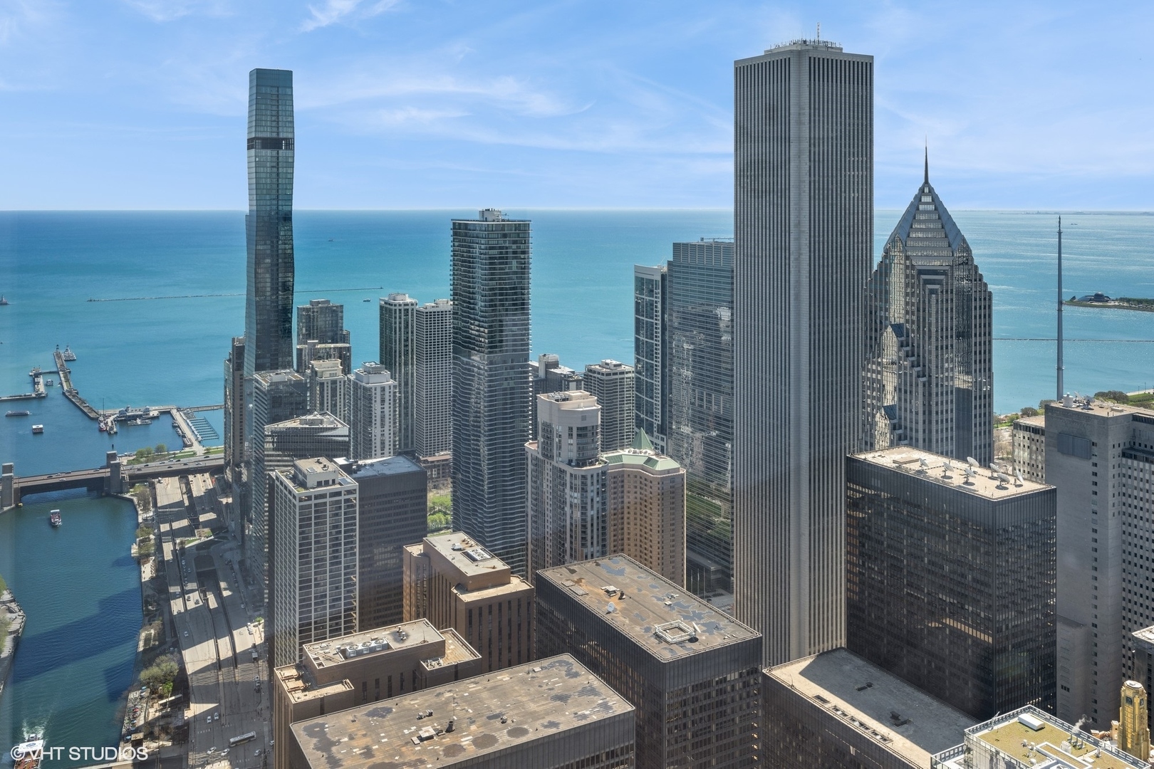 Chicago, Illinois, 60611, United States, 3 Bedrooms Bedrooms, ,4 BathroomsBathrooms,Residential,For Sale,1908723