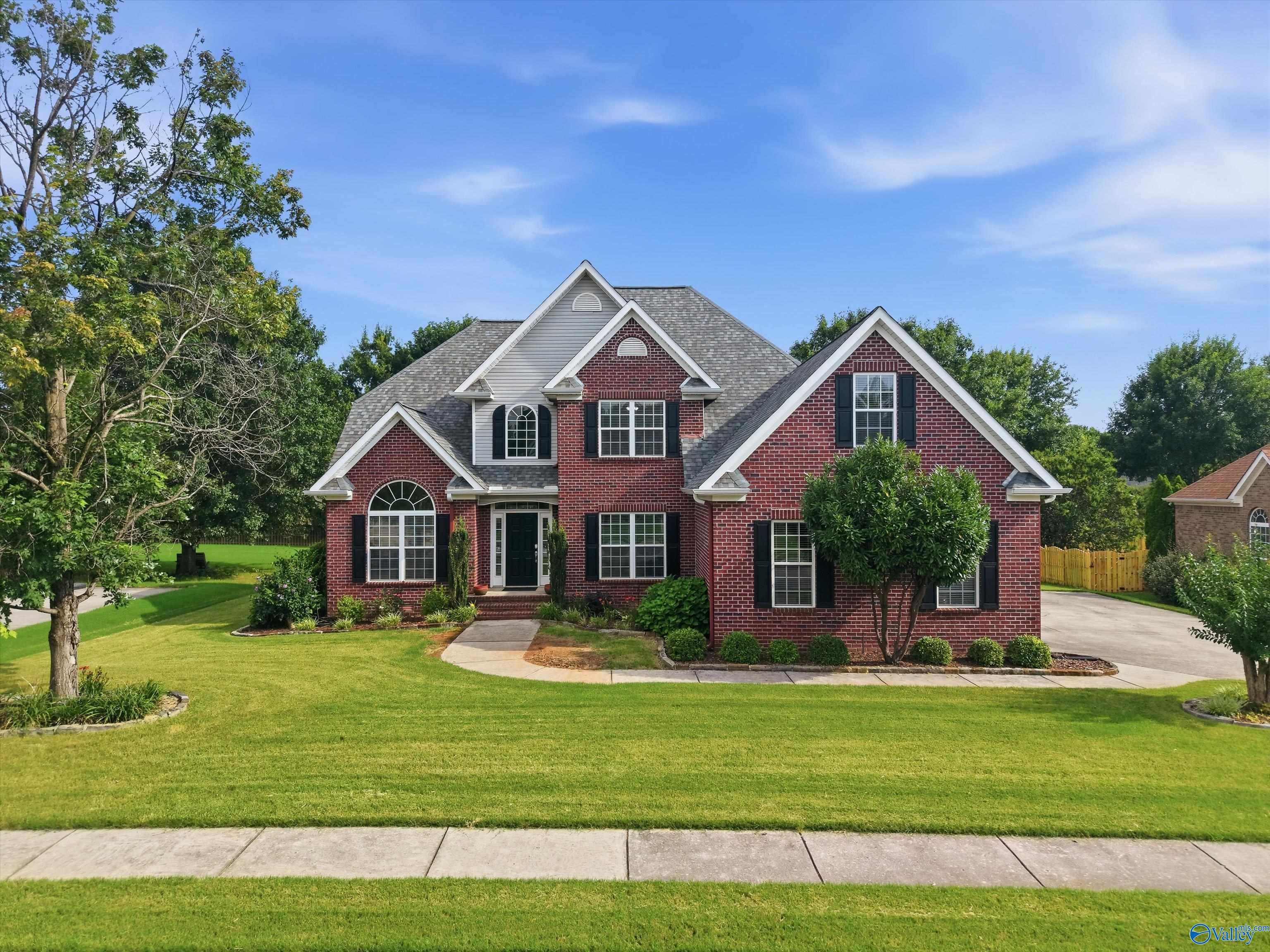 Ambergate Dr, Madison, AL 35756