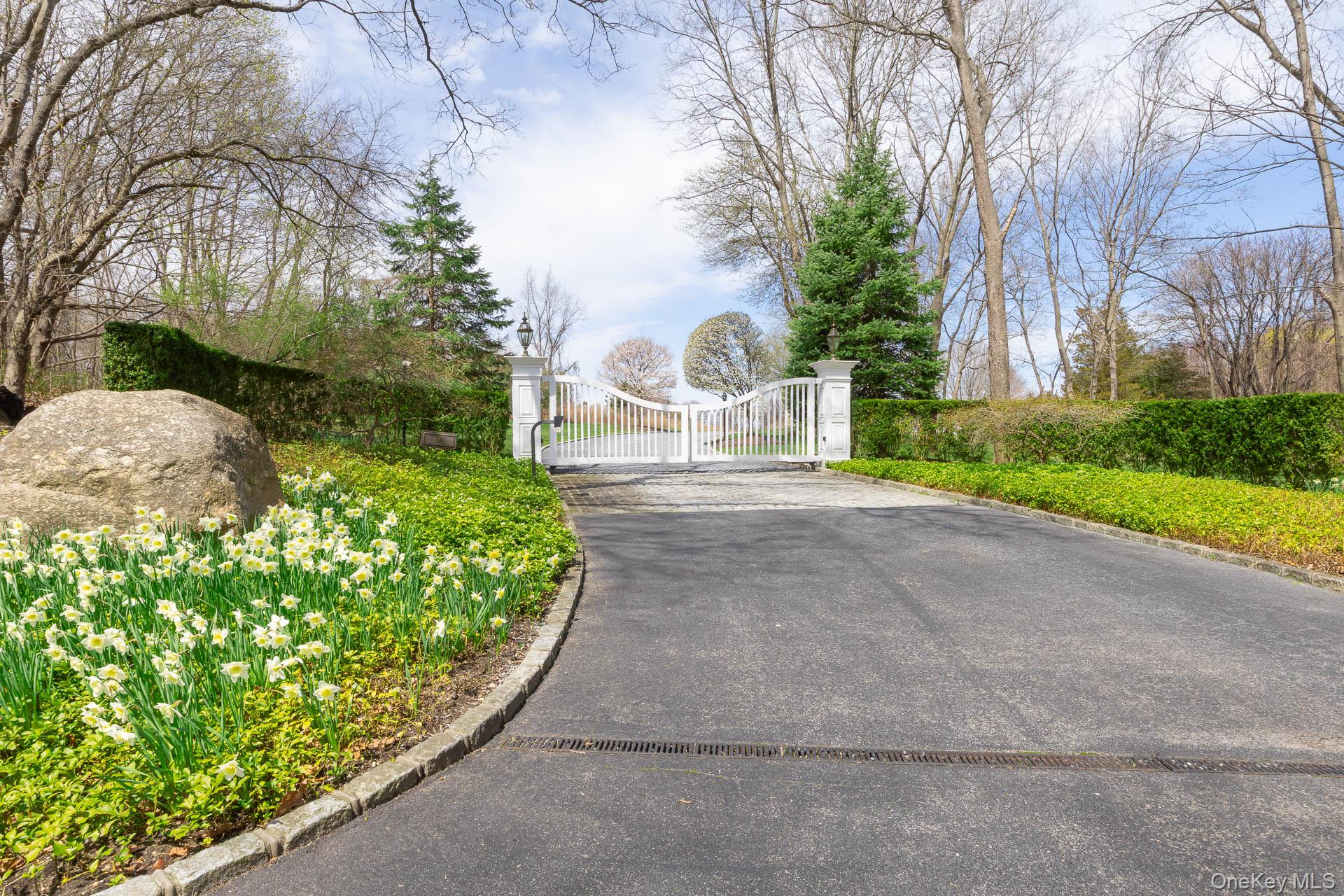  697 Short Beach Road, Nissequogue, NY, 11780 - 物件實景