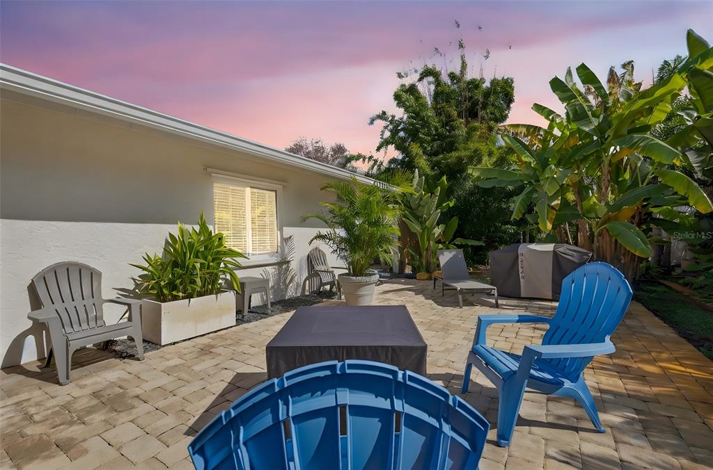 Sarasota, Florida, 34239, United States, 3 Bedrooms Bedrooms, ,2 BathroomsBathrooms,Residential,For Sale,1991192