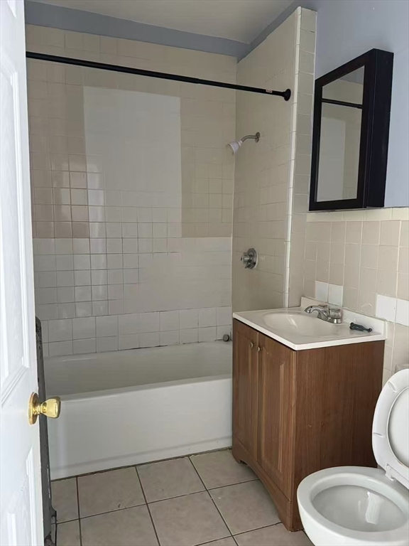 Boston, Massachusetts, 02124, United States, 9 Bedrooms Bedrooms, ,3 BathroomsBathrooms,Residential,For Sale,2027389