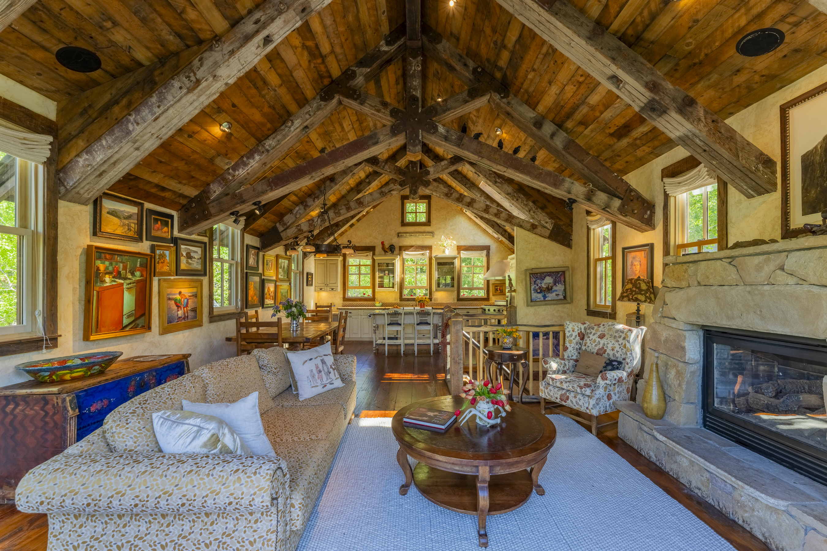  BEAR ALLEY - Unwrap The Fairytale - A Once-In-A-Lifetime Creekside Compound - 物件實景