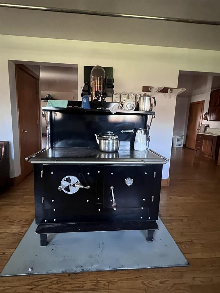 La Valle, Wisconsin, 53941, United States, 7 Bedrooms Bedrooms, ,Residential,For Sale,1995169