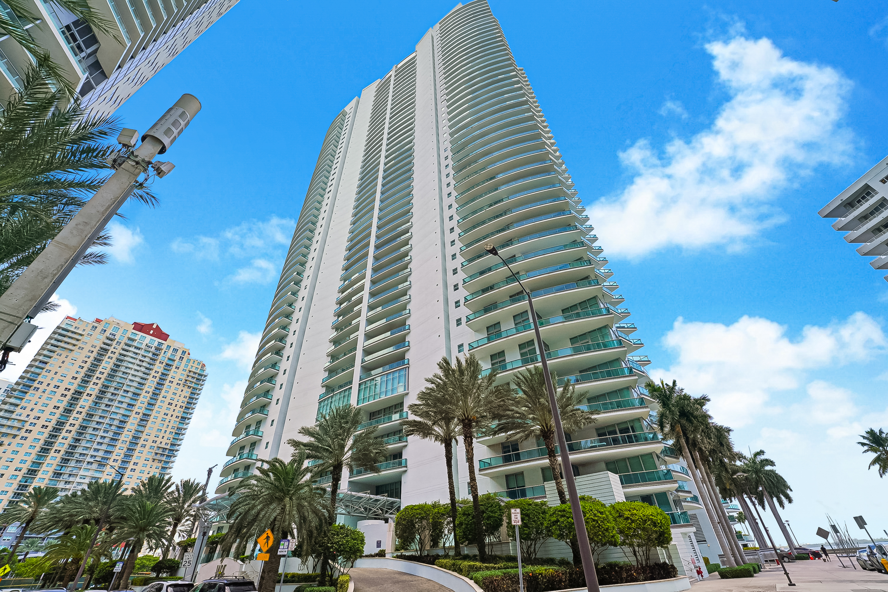  1331 Brickell Bay Dr, Miami, FL, 33131 - 物件實景