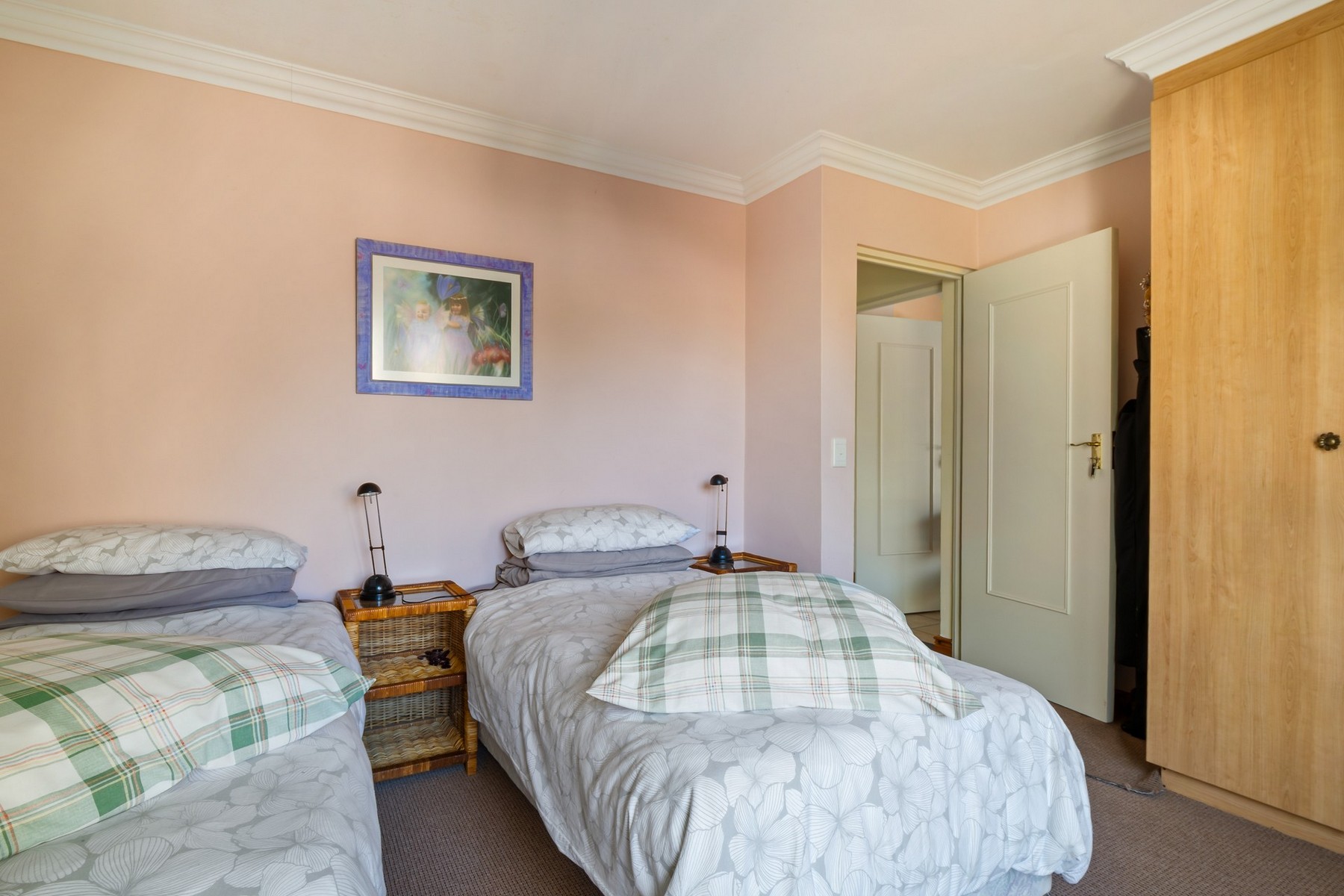  Stunning low-maintenance family home - 物件實景