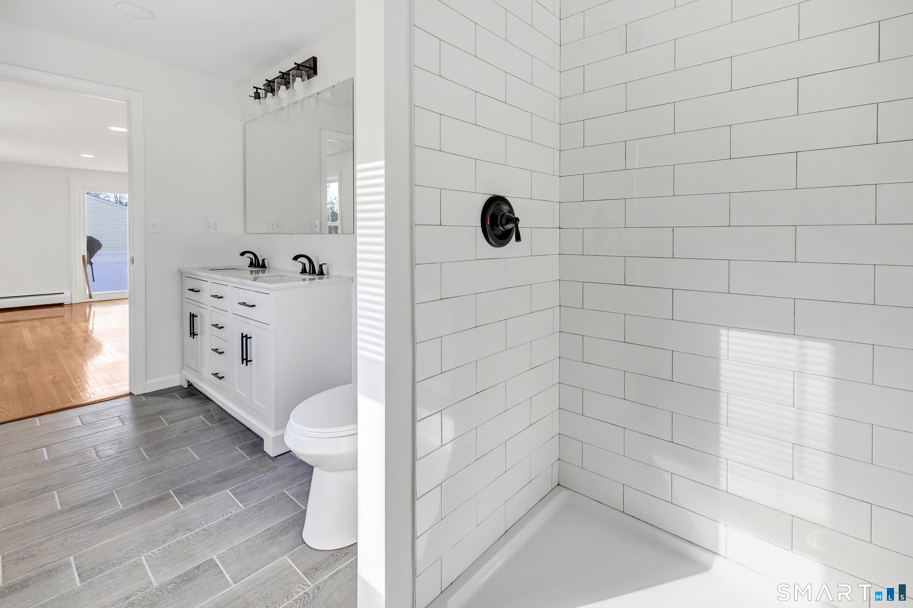 North Haven, Connecticut, 06473, United States, 3 Bedrooms Bedrooms, ,3 BathroomsBathrooms,Residential,For Sale,2011672