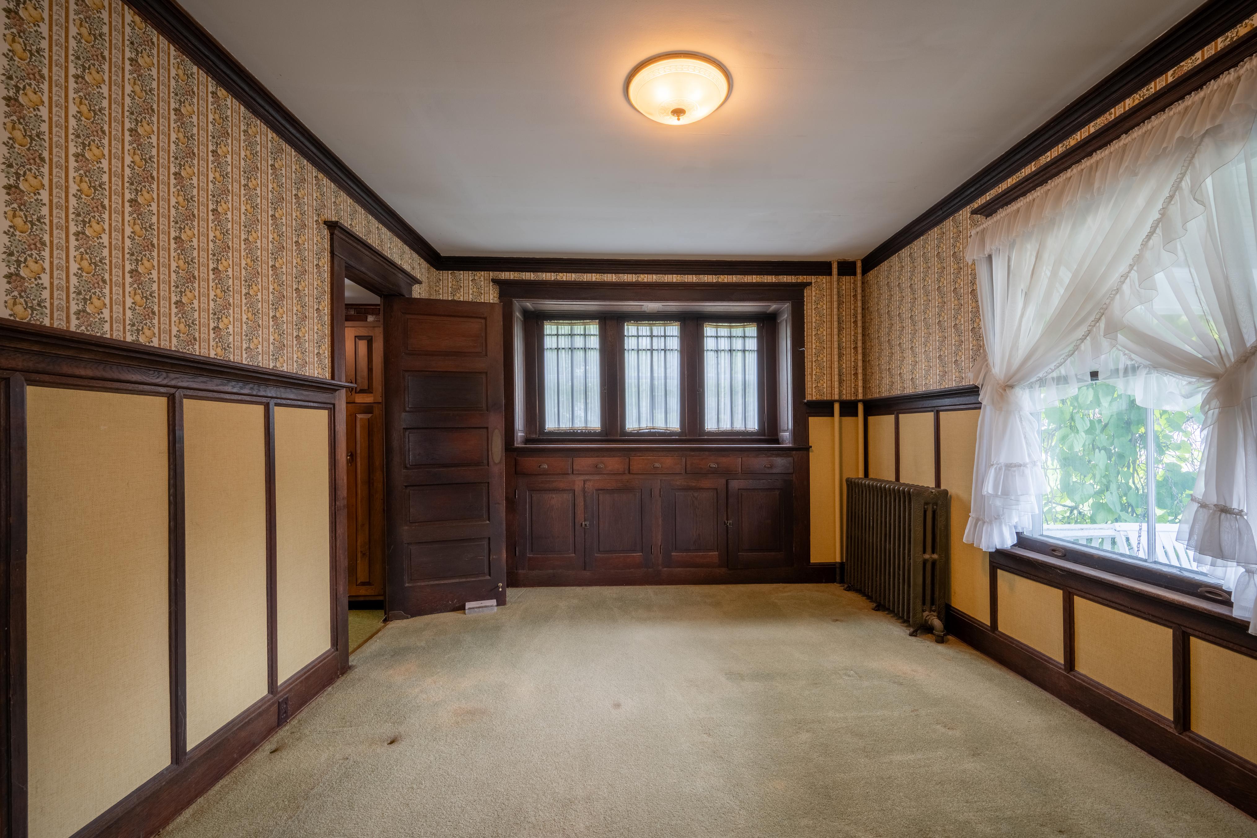  92 Champlain Avenue, Ticonderoga, NY, 12883 - 物件實景