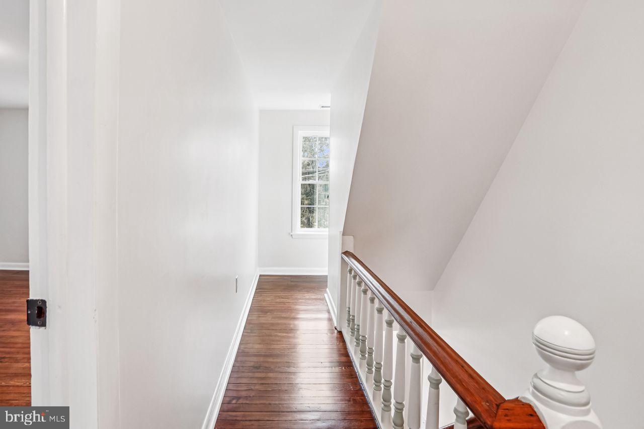 Knoxville, Maryland, 21758, United States, 4 Bedrooms Bedrooms, ,2 BathroomsBathrooms,Residential,For Sale,1997505