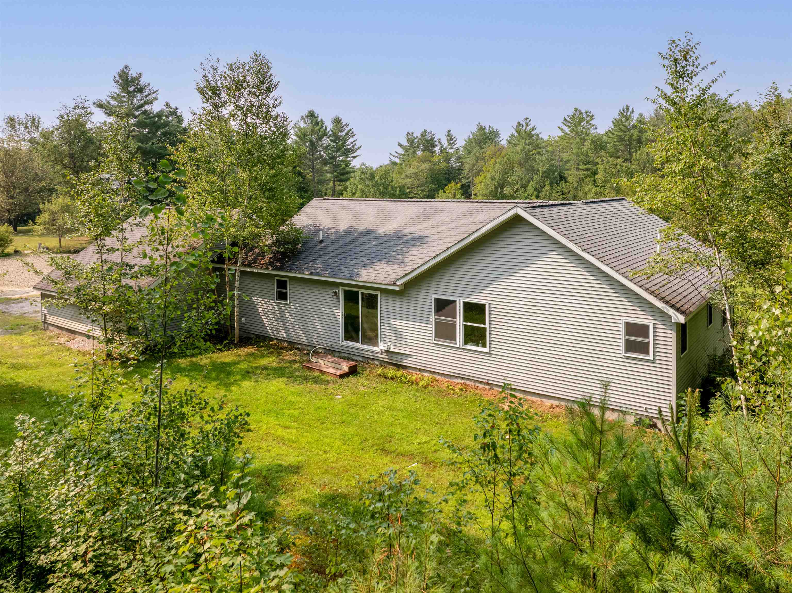 Sunapee, New Hampshire, 03782, United States, 2 Bedrooms Bedrooms, ,3 BathroomsBathrooms,Residential,For Sale,1932785
