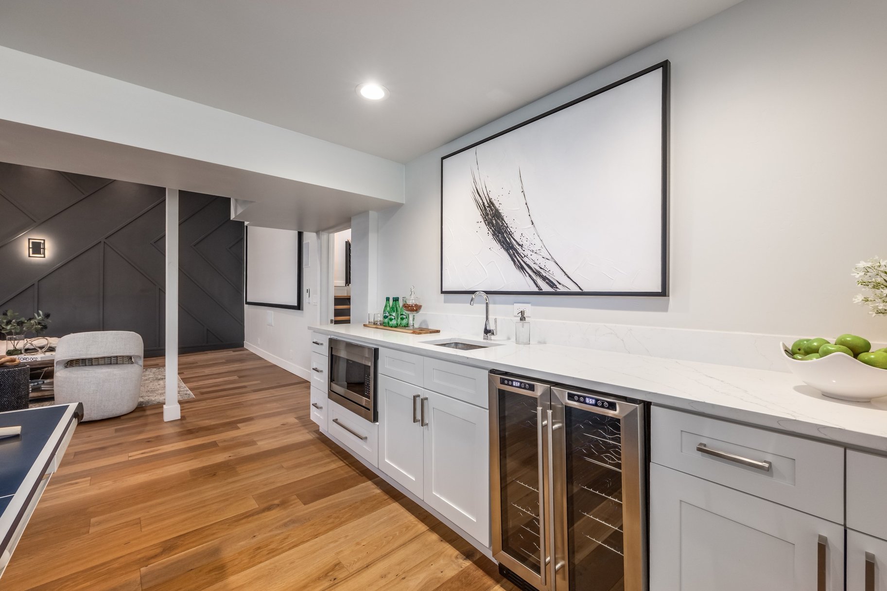  Stunning East Capitol Renovation - 物件實景
