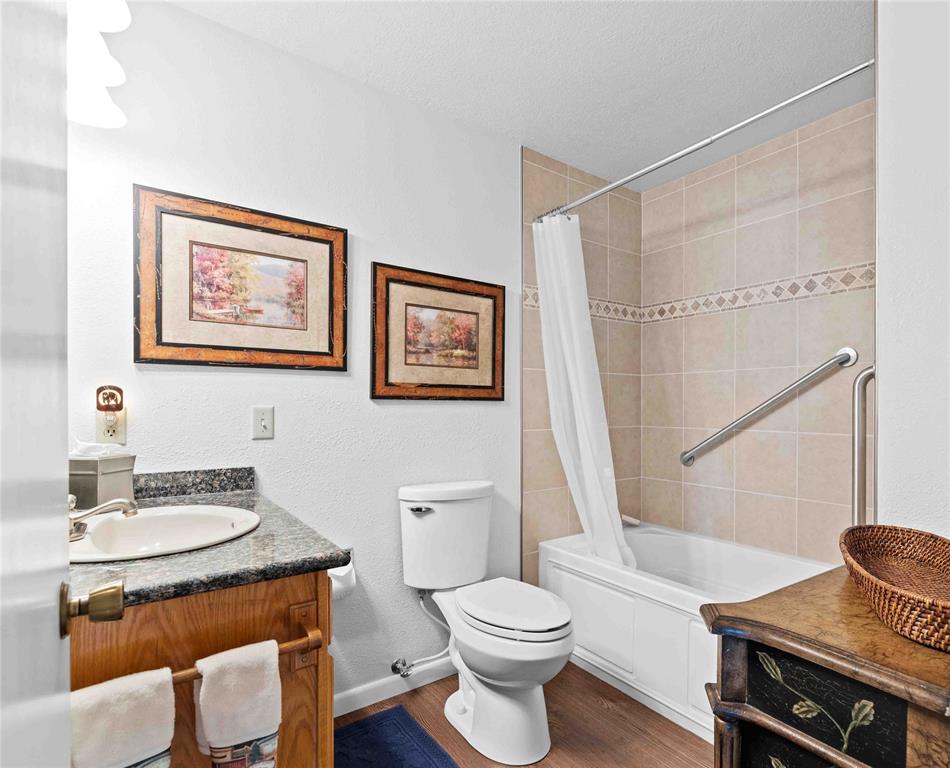 Bigfork, Montana, 59911, United States, 3 Bedrooms Bedrooms, ,1 BathroomBathrooms,Residential,For Sale,1979213