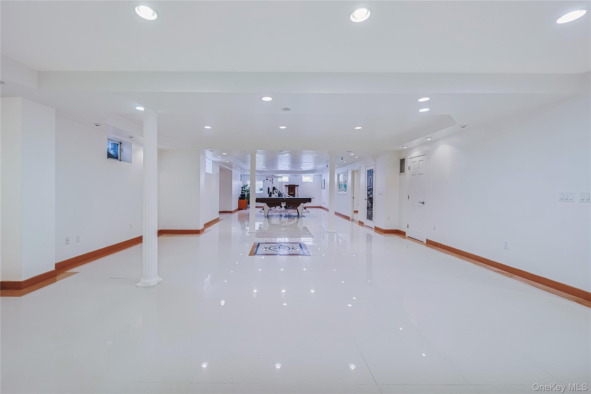  14 Belvedere Court, North Hills, NY, 11030 - 物件實景
