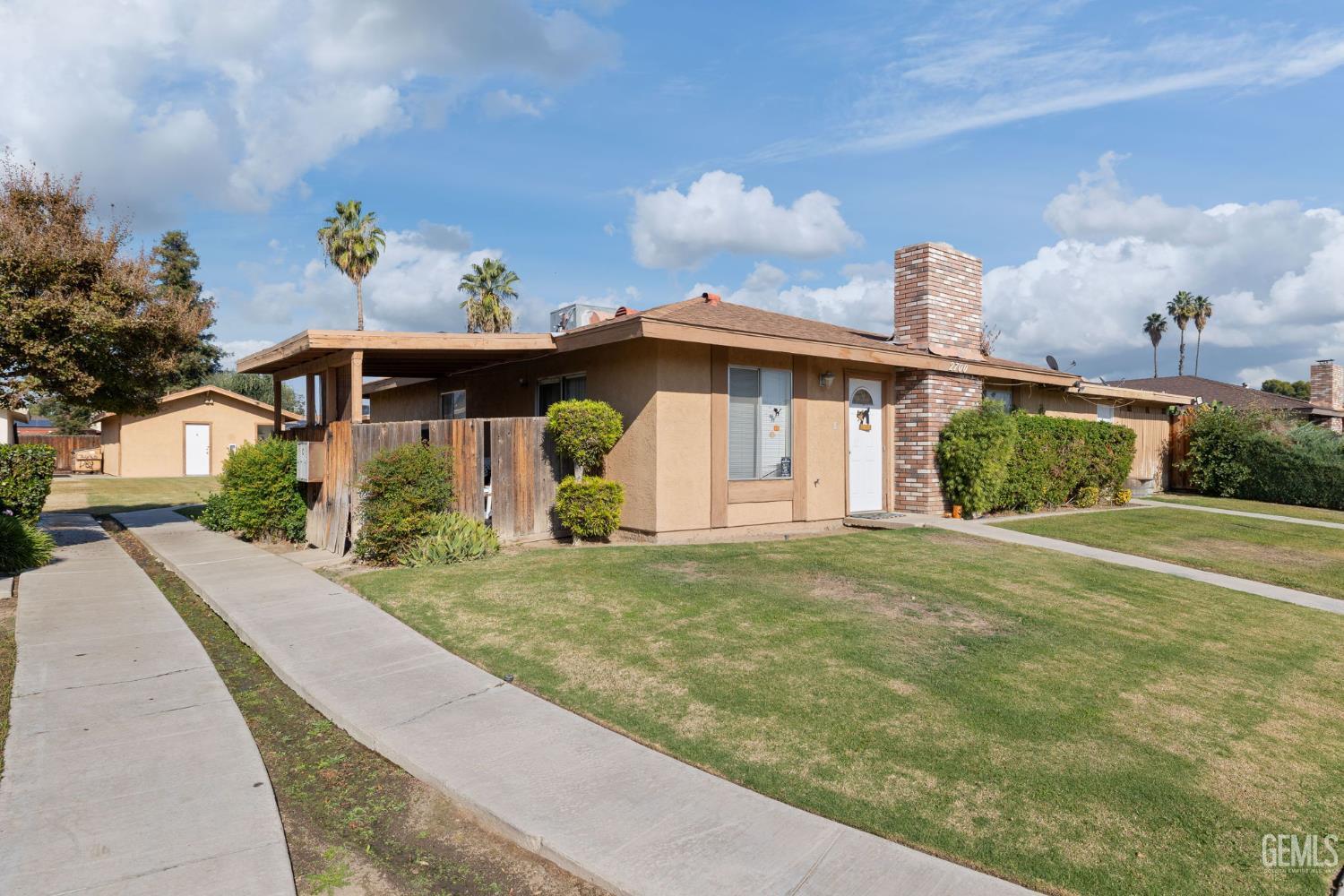 Bakersfield, California, 93309, United States, ,Residential,For Sale,1989050