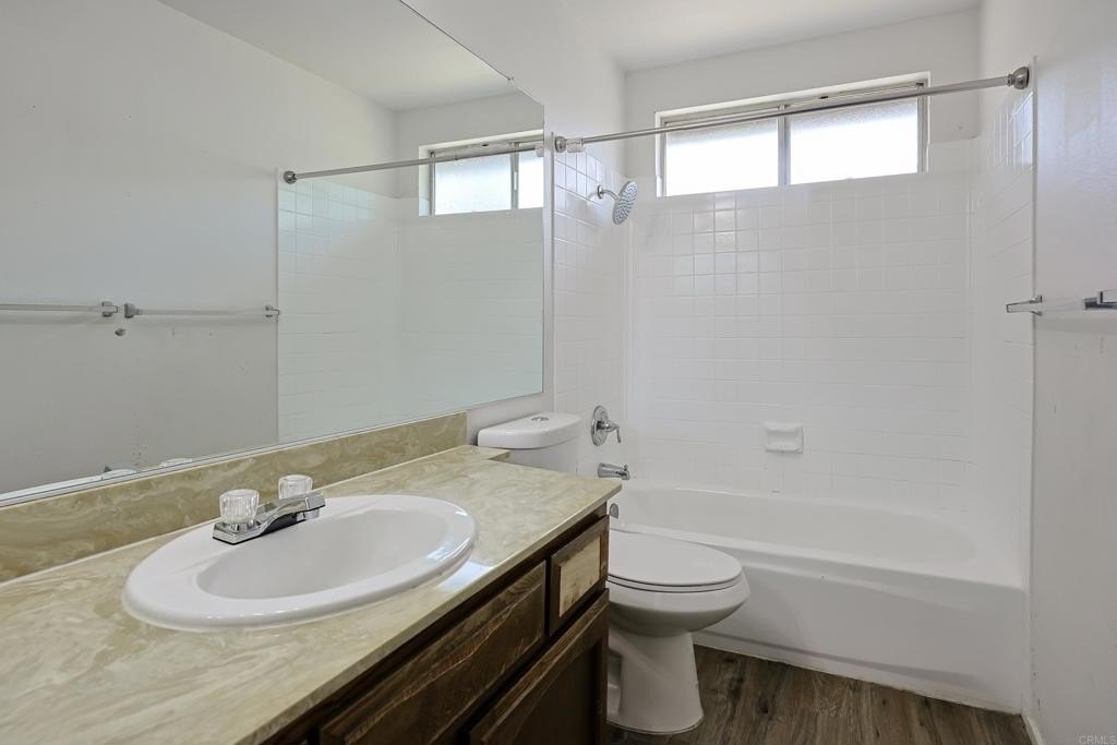 Lakeside, California, 92040, United States, 3 Bedrooms Bedrooms, ,2 BathroomsBathrooms,Residential,For Sale,1907762