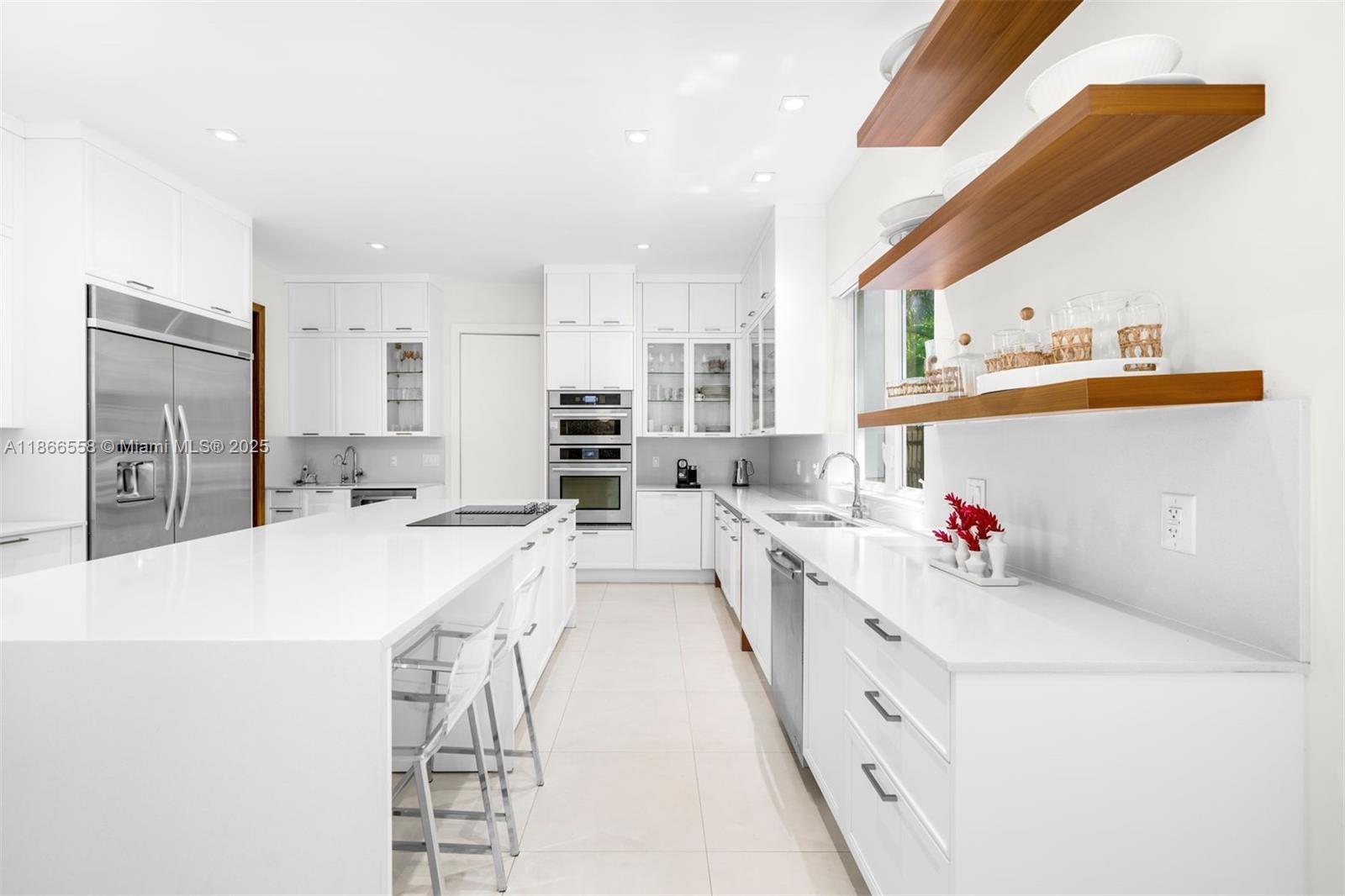 Miami, Florida, 33129, United States, 6 Bedrooms Bedrooms, ,7 BathroomsBathrooms,Residential,For Sale,1933158